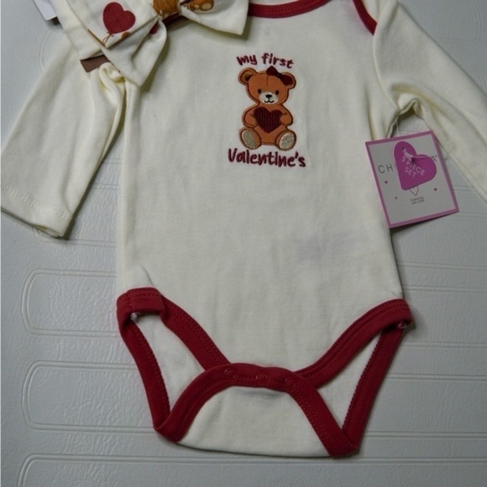 Chick Pea Cream and Red Valentine's Bear Bodysuit